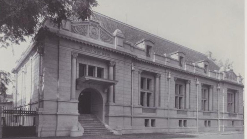 DEJAVASCHE BANK  1900